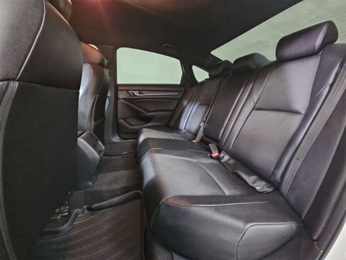 Used 2019 Honda Accord Sport image 19