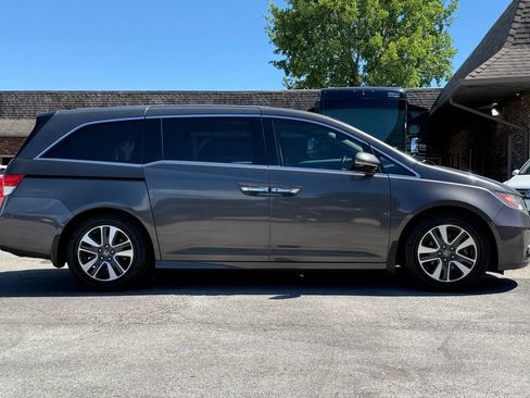 Used 2014 Honda Odyssey Touring Elite image 7