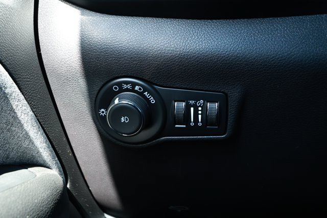 New 2026 Jeep Compass Latitude AWD/4WD image 15