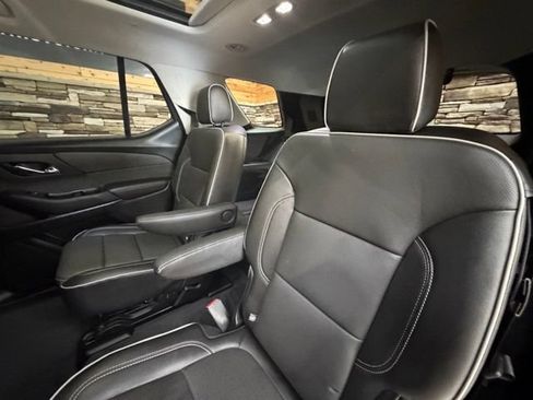 Used 2021 Chevrolet Traverse High Country w/ LPO, Floor Liner Package AWD/4WD image 37