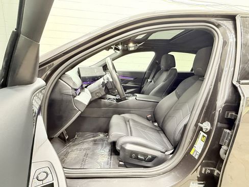 Used 2024 BMW i5 M60 w/ Premium Package image 30