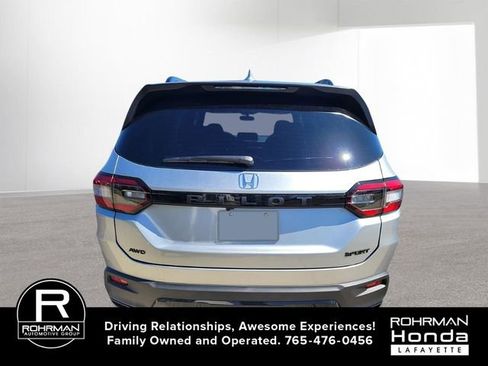 New 2026 Honda Pilot Sport image 4