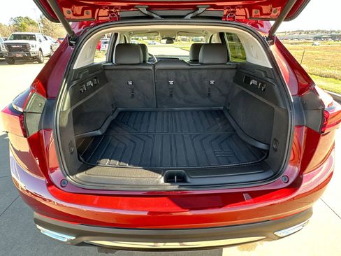 Used 2024 Buick Envision Preferred image 22