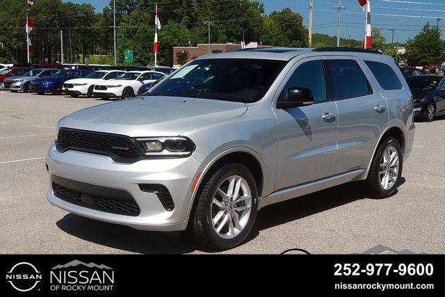 Used 2024 Dodge Durango GT AWD/4WD image 3