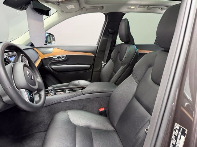 Used 2023 Volvo XC90 B6 Plus w/ Protection Package Premier AWD/4WD image 16