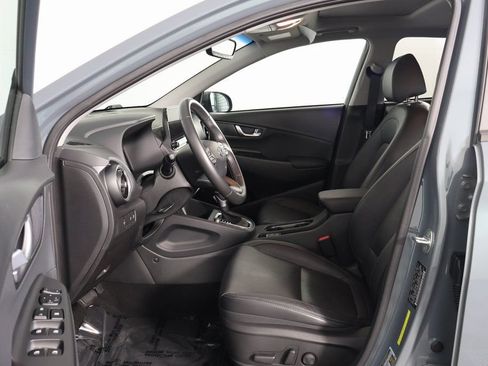 Used 2022 Hyundai Kona Limited w/ Cargo Package FWD image 10