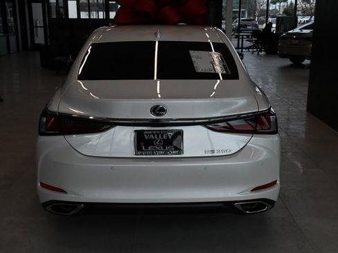 New 2025 Lexus ES 350 350 image 4