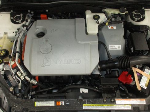 Used 2010 Ford Fusion Hybrid FWD image 25