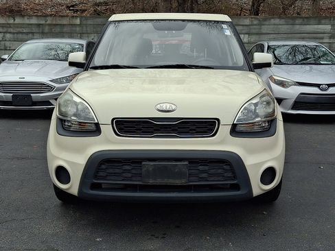 Used 2013 Kia Soul image 2