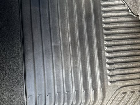 Used 2021 Chevrolet Silverado 1500 Custom Trail Boss image 18