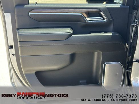 Used 2024 Chevrolet Silverado 3500 High Country w/ High Country Premium Package AWD/4WD image 18
