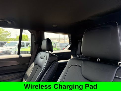 Used 2025 Jeep Grand Cherokee L Altitude RWD image 19