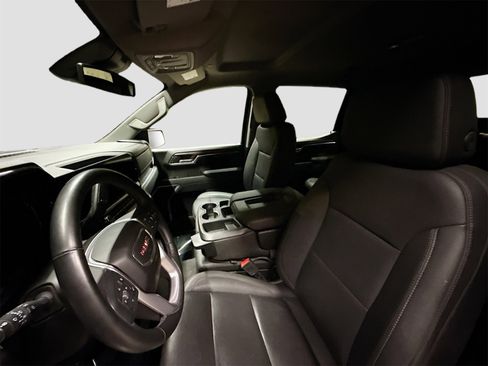 Used 2024 GMC Sierra 1500 SLT image 21