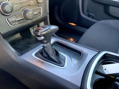 Used 2023 Dodge Charger SXT RWD image 16