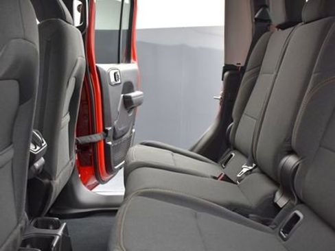 Used 2024 Jeep Gladiator Sport image 10