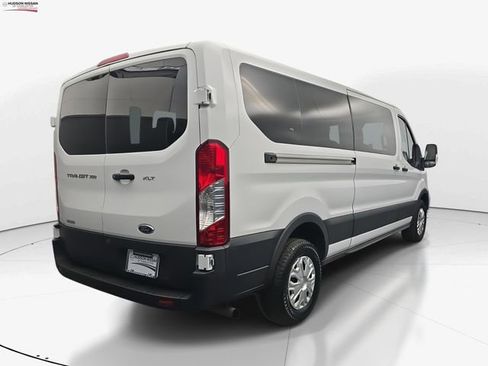 Used 2023 Ford Transit 350 XLT image 10