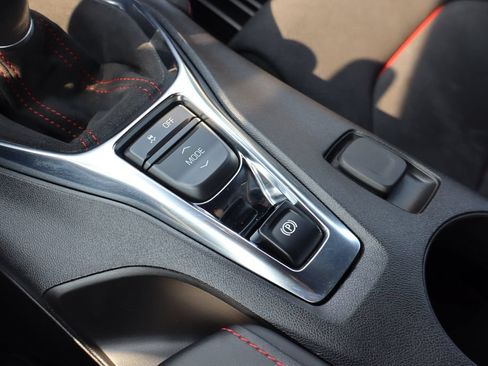 Used 2022 Chevrolet Camaro ZL1 RWD image 20