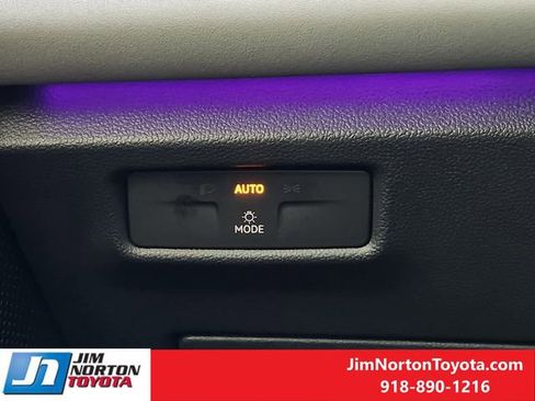 Used 2025 Volkswagen Tiguan SE R-Line AWD/4WD image 22