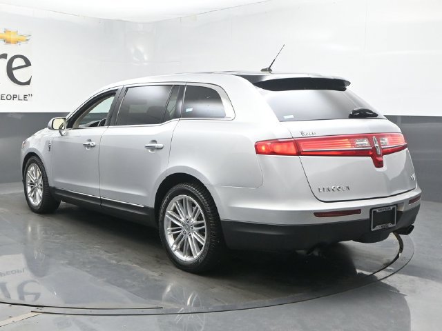 Used 2019 Lincoln MKT AWD image 46