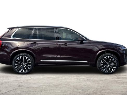 Used 2026 Volvo XC90 T8 Plus w/ Protection Package AWD/4WD image 11