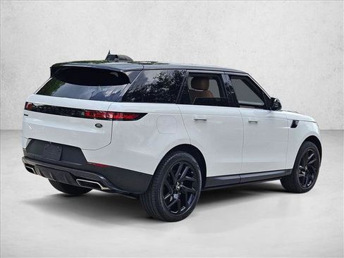 Used 2023 Land Rover Range Rover Sport SE AWD/4WD image 5