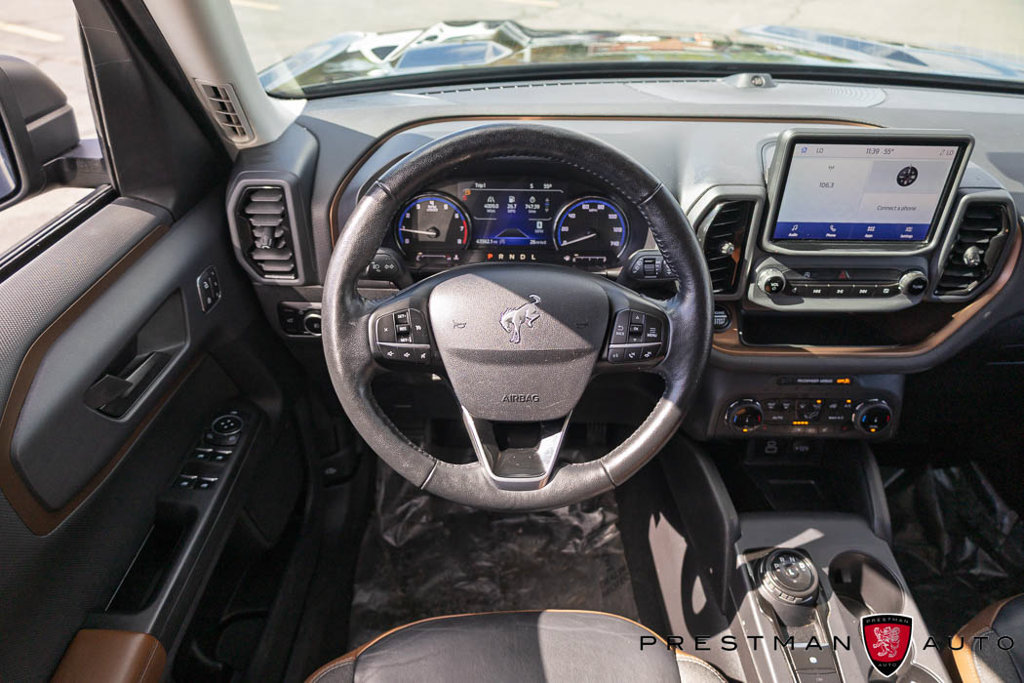 Used 2023 Ford Bronco Sport Outer Banks w/ Tech Package AWD/4WD image 2