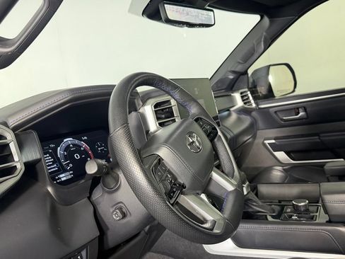Used 2025 Toyota Tundra Platinum AWD/4WD image 23