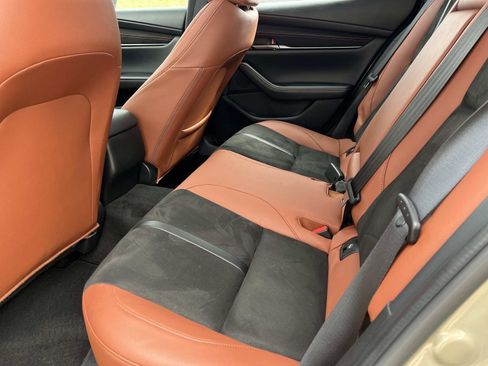 Used 2024 MAZDA MAZDA3 s image 15