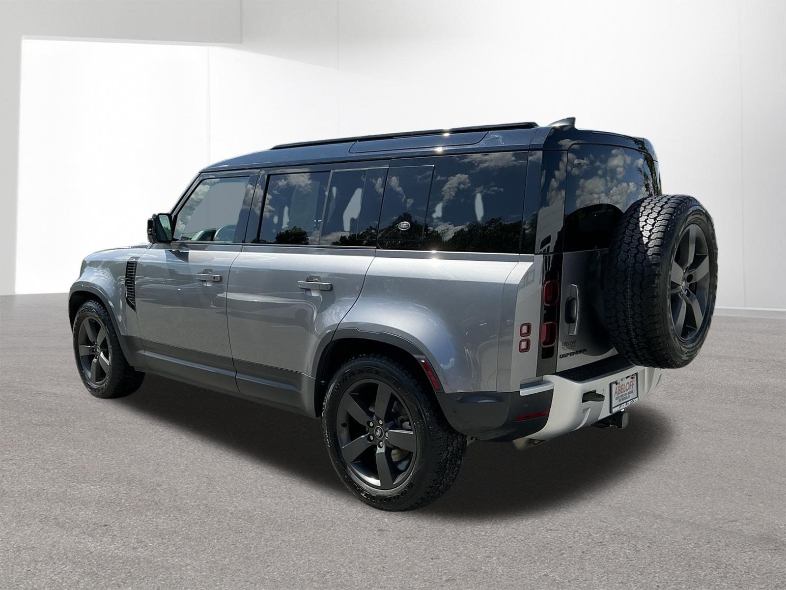 Used 2023 Land Rover Defender 110 S AWD/4WD image 5