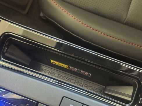 New 2025 Toyota Prius Plug-In Hybrid image 34