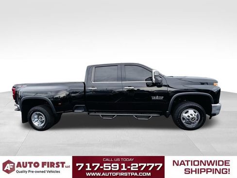 Used 2022 Chevrolet Silverado 3500 LTZ w/ LTZ Texas Edition image 2