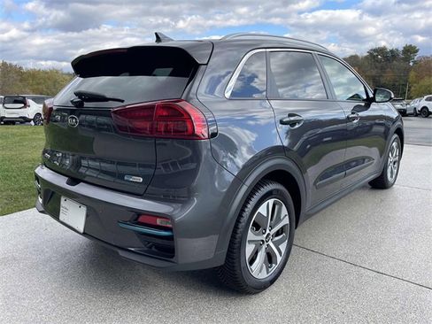 Used 2020 Kia Niro EX Premium w/ Cold Weather Package image 5