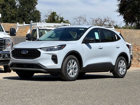 New 2025 Ford Escape Active w/ Active Premium Tech Pack image 7