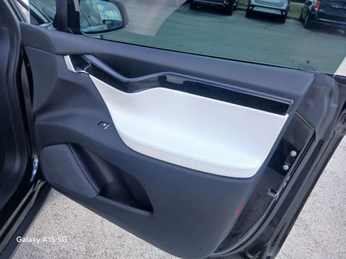 Used 2019 Tesla Model X 100D image 20