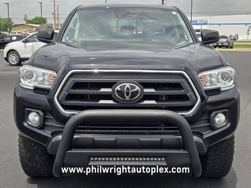 Used 2022 Toyota Tacoma SR5 w/ SR5 Appearance Package (SM) RWD image 8