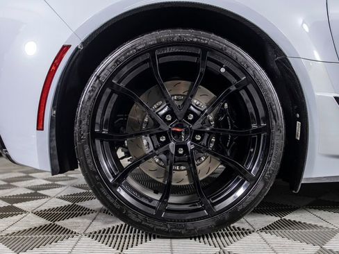 Used 2019 Chevrolet Corvette Grand Sport w/ Carbon Flash Badge Package image 45