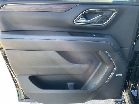 Used 2023 Chevrolet Suburban Z71 w/ Luxury Package image 51