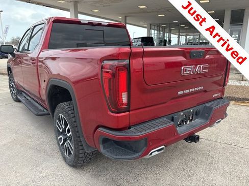 Used 2024 GMC Sierra 1500 AT4 w/ Technology Package image 9
