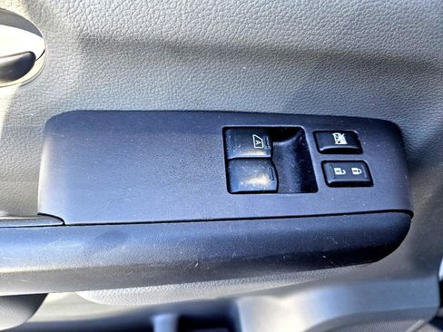 Used 2019 Nissan NV 1500 S image 13