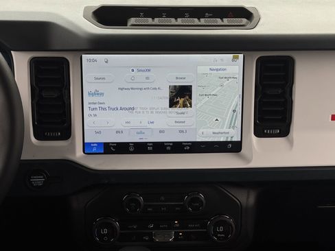 New 2026 Ford Bronco Heritage Edition AWD/4WD image 14