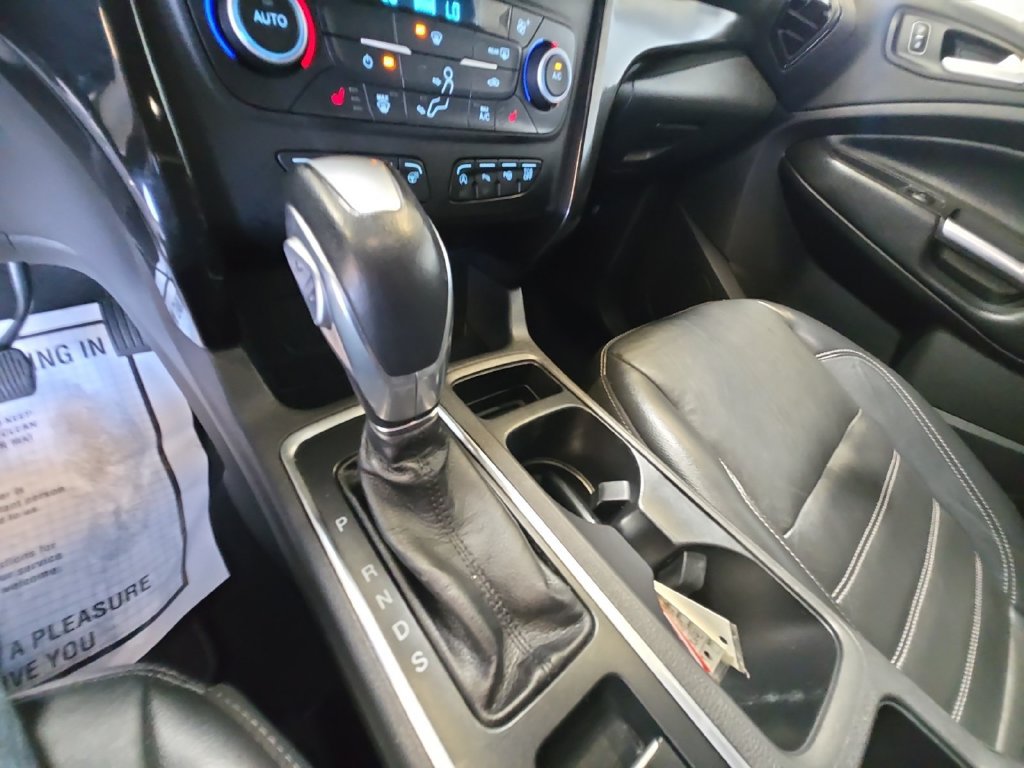 Used 2019 Ford Escape Titanium w/ U9j03 - Titanium Tow Package AWD/4WD image 24