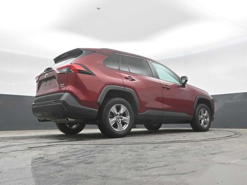 Used 2022 Toyota RAV4 XLE w/ Convenience Package AWD/4WD image 33