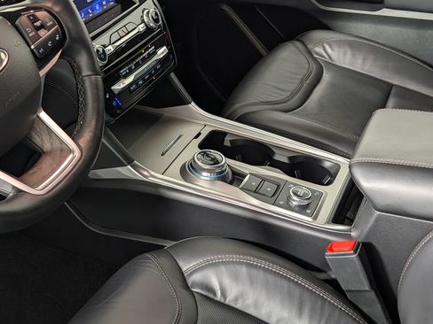 Certified 2023 Ford Explorer Platinum w/ Technology Package AWD/4WD image 25