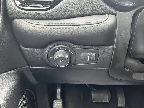 Used 2022 Dodge Durango GT AWD/4WD image 16