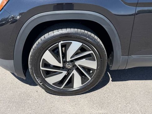 Used 2025 Volkswagen Atlas SE AWD/4WD image 28