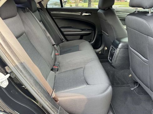 Used 2021 Chrysler 300 Touring w/ Sport Appearance Package RWD image 15