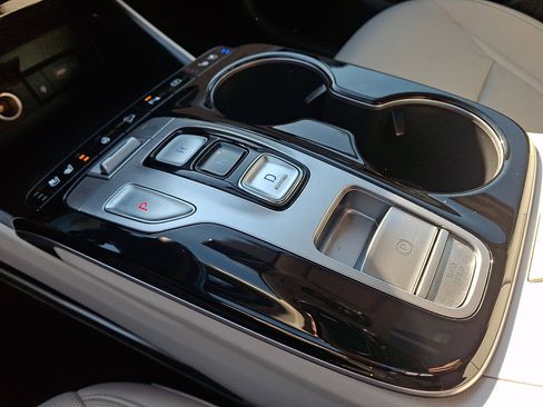 Certified 2023 Hyundai Tucson Limited w/ Cargo Package image 15