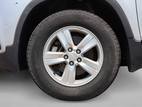 Used 2019 Chevrolet Trax LT w/ Driver Confidence Package AWD/4WD image 9