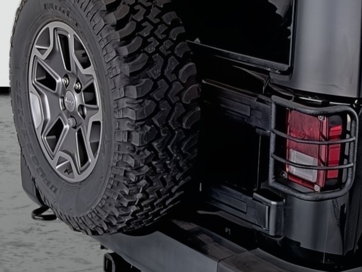 Used 2017 Jeep Wrangler Rubicon w/ Power Convenience Group AWD/4WD image 15