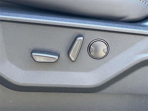 New 2025 Ford F250 Lariat w/ Lariat Ultimate Package image 12